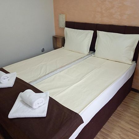 Fantasy Apartaments And Studios Avenue Комплекс Фантазия Хисаря Zimmer foto